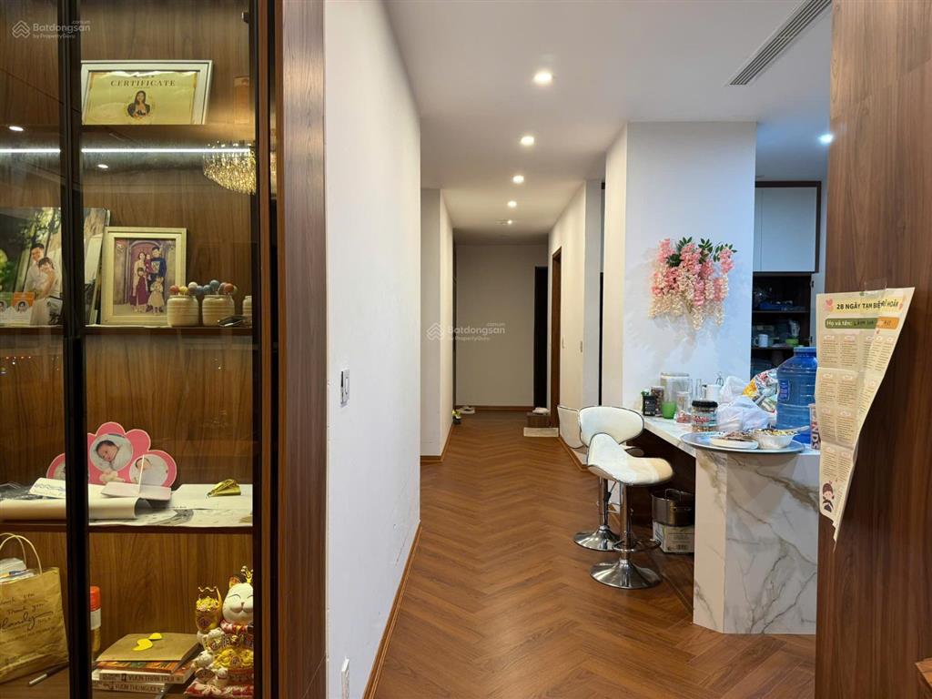 Bán căn hộ chung cư tại mailand hanoi city, dt 144.5m2, nhà mới hoàn thiện nội thất, còn ưu đãi