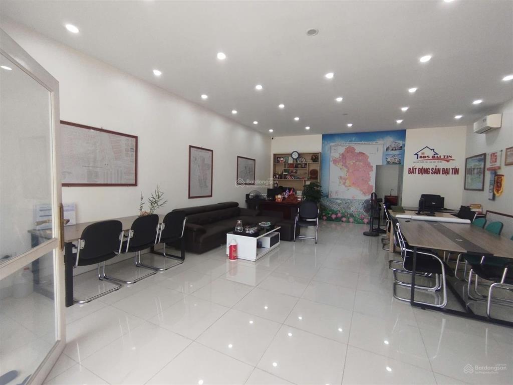 Cho thuê tầng 1 shophouse nam an khánh dt 188m2 giá 11tr/tháng