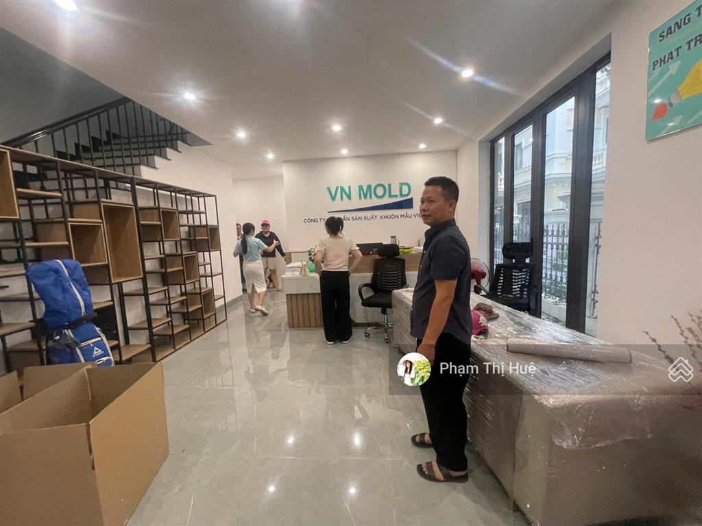 Cho thuê bt an lạc green symphony, 25 triệu vnd/tháng, 152m2, view kênh thoáng, 0985 302 ***