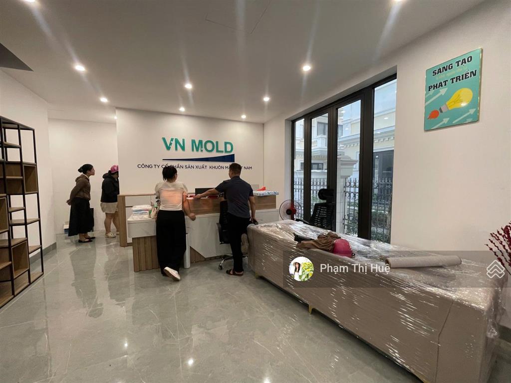 Cho thuê bt an lạc green symphony, 25 triệu vnd/tháng, 152m2, view kênh thoáng, 0985 302 ***