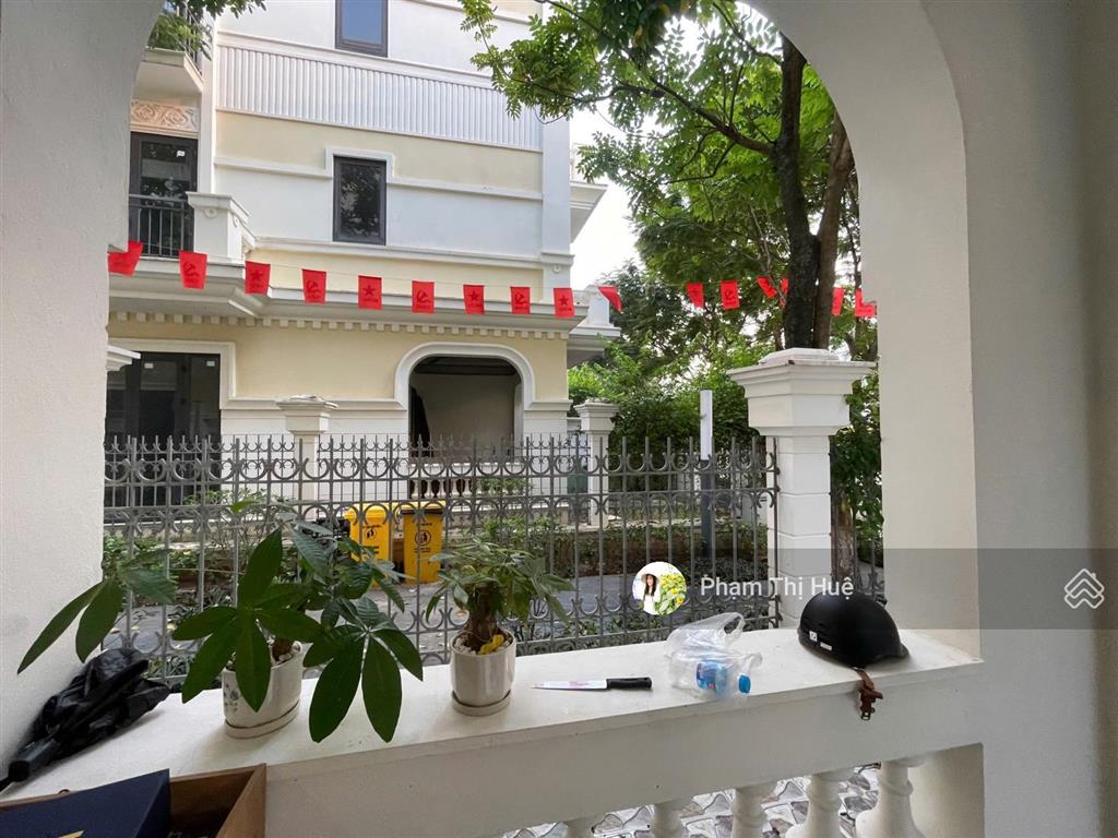 Cho thuê bt an lạc green symphony, 25 triệu vnd/tháng, 152m2, view kênh thoáng, 0985 302 ***