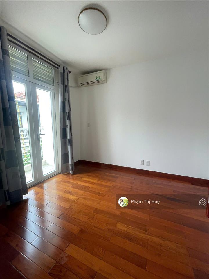 Cho thuê biệt thự tại mailand hanoi city, 24 triệu/th, 210m2, 5pn, nhà mới, sạch sẽ, 0985 302 ***