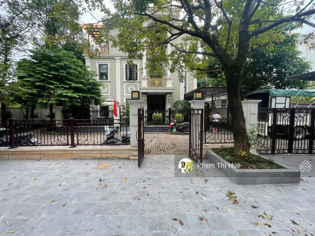 Cho thuê biệt thự tại mailand hanoi city, 24 triệu/th, 210m2, 5pn, nhà mới, sạch sẽ, 0985 302 ***