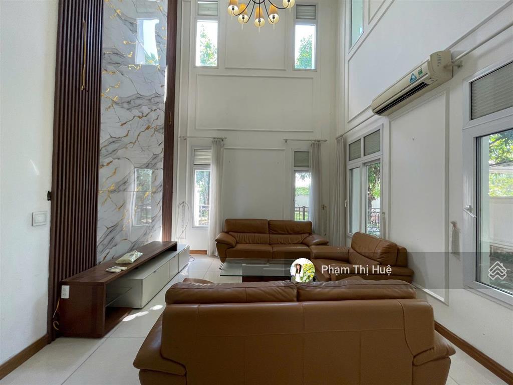 Cho thuê bt 270m2 tại mailand hanoi city, giá cực chất 20 triệu vnd/th, giá hời