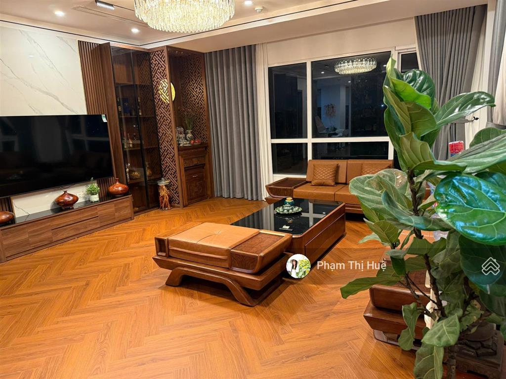 Bán căn hộ 3pn tại mailand hanoi city, 9,5 tỷ, 144.5m2, nội thất mới tinh. tiện xem nhà