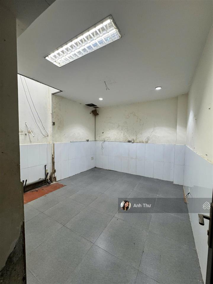 Hiếm! chỉ 1 phút đến hồ con rùa! hxh phạm ngọc thạch, cn 72,9m2  3 tầng, giá 22 tỷ tl 0906 871 ***