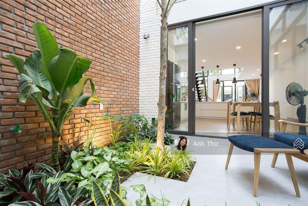 Bán biệt thự 3 tầng  ngang 7,6m ngay đặng dung, q1 (7,6x8,2m) 3 phòng hdt gần 30tr/th  18,5 tỷ tl