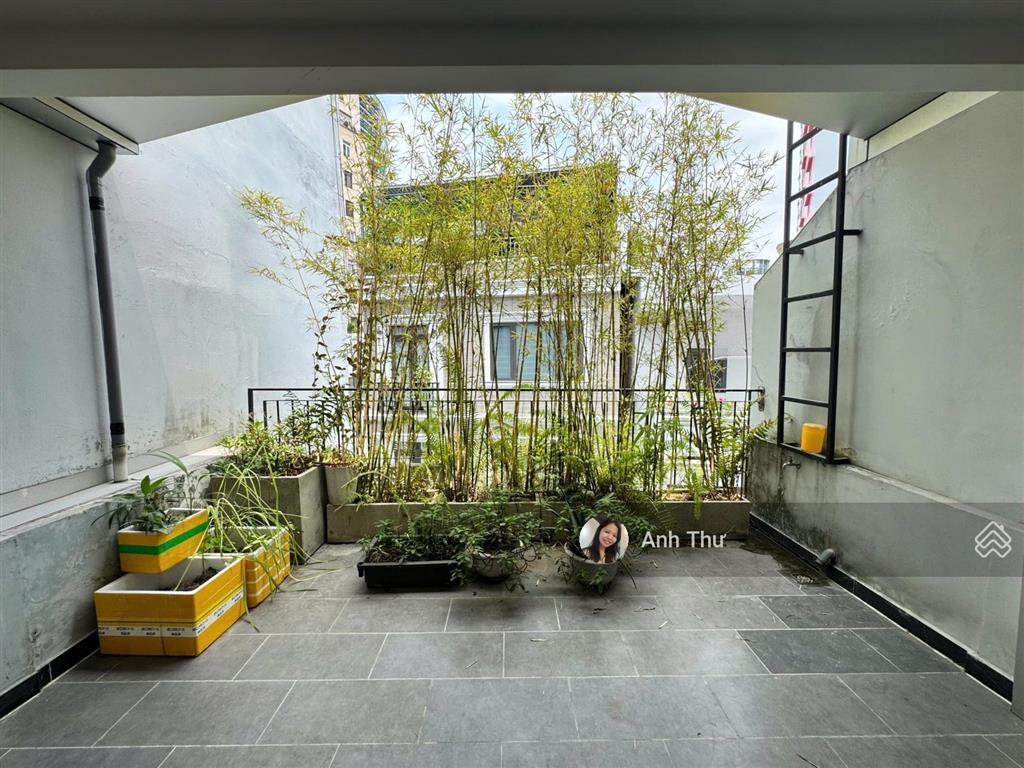 Khu vip! nhà đẹp có sân vườn ngay điện biên phủ (4,5x18,4m) 3 tầng, 4pn full nội thất, giá 14 tỷ tl