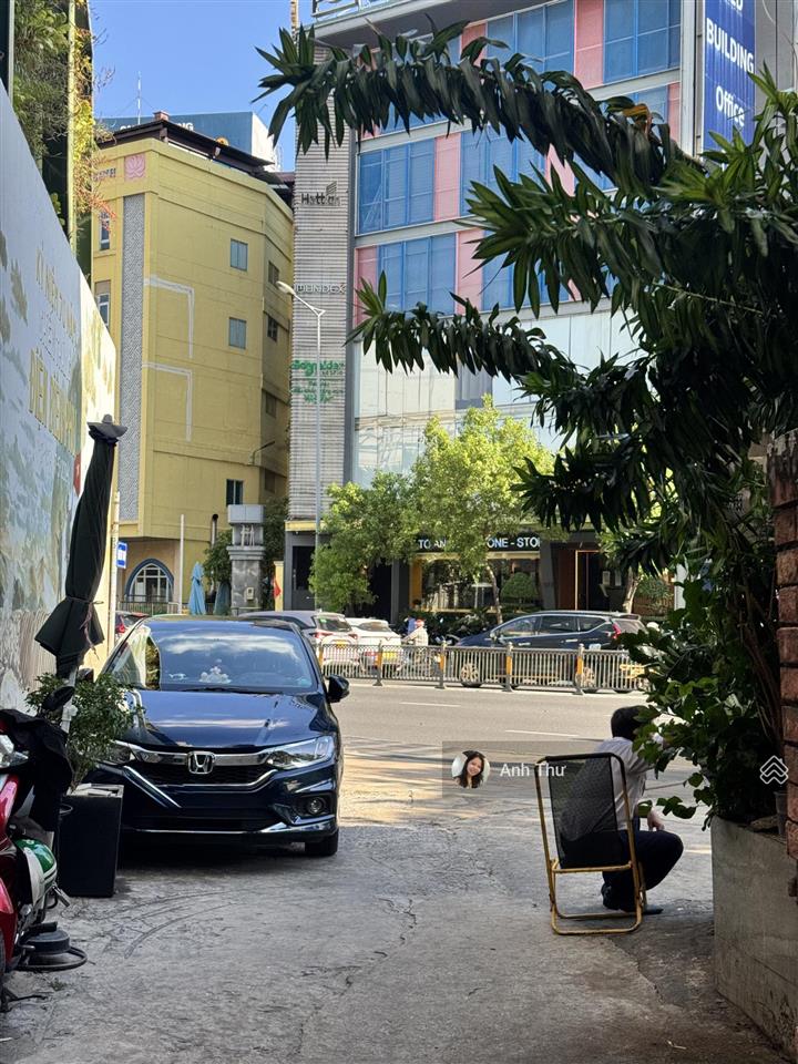 Hiếm! cách 5m ra mặt tiền nguyễn văn trỗi  ngang 6.7m  3 tầng (6.7m x 11m) ~65m2 giá 16,5 tỷ tl