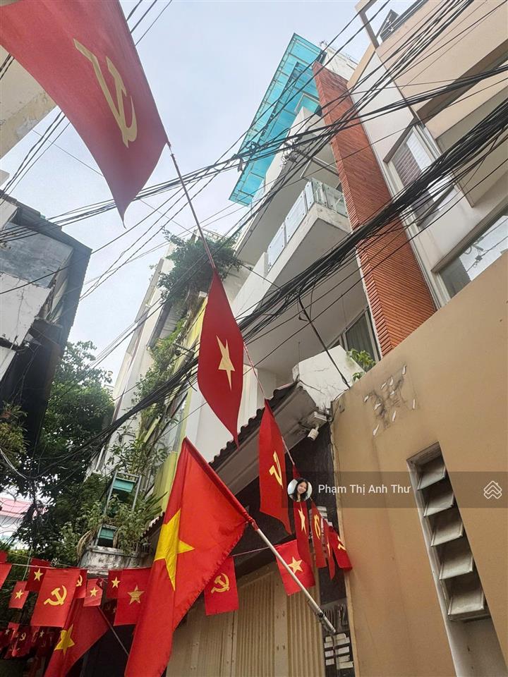 Quận 1  tòa chdv nguyễn đình chiểu (4.4x15.2m). hầm 6 tầng thang máy. dòng tiền 45tr/th. 21 tỷ tl