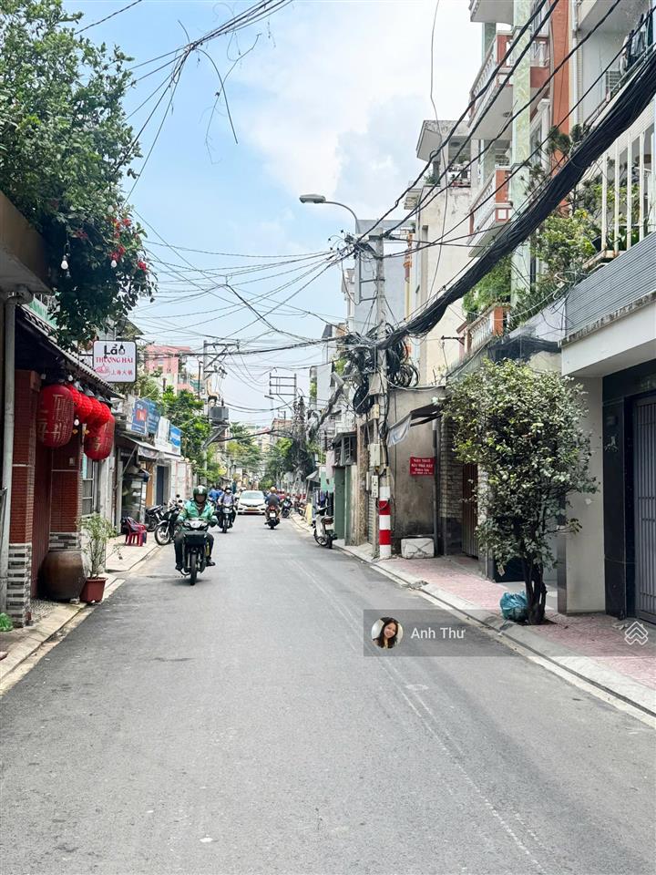 Bán gấp! mặt tiền sầm uất nguyễn đình chính, pn (4,8x21,7m) 2 tầng. cpxd hầm, 6 tầng. giá 25 tỷ tl