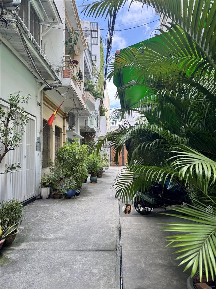 Giảm 3 tỷ bán nhanh! 2 mặt thoáng hai bà trưng, q1 (4x17m) 5 tầng đẹp khai thác ngay. giá 19,2 tỷ