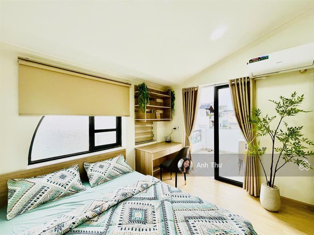 Siêu vị trí! góc 4 mặt tiền đường hoàng sa  6 tầng (6,9m x 8m), gần 40m2, giảm 17 tỷ về 13,5 tỷ tl