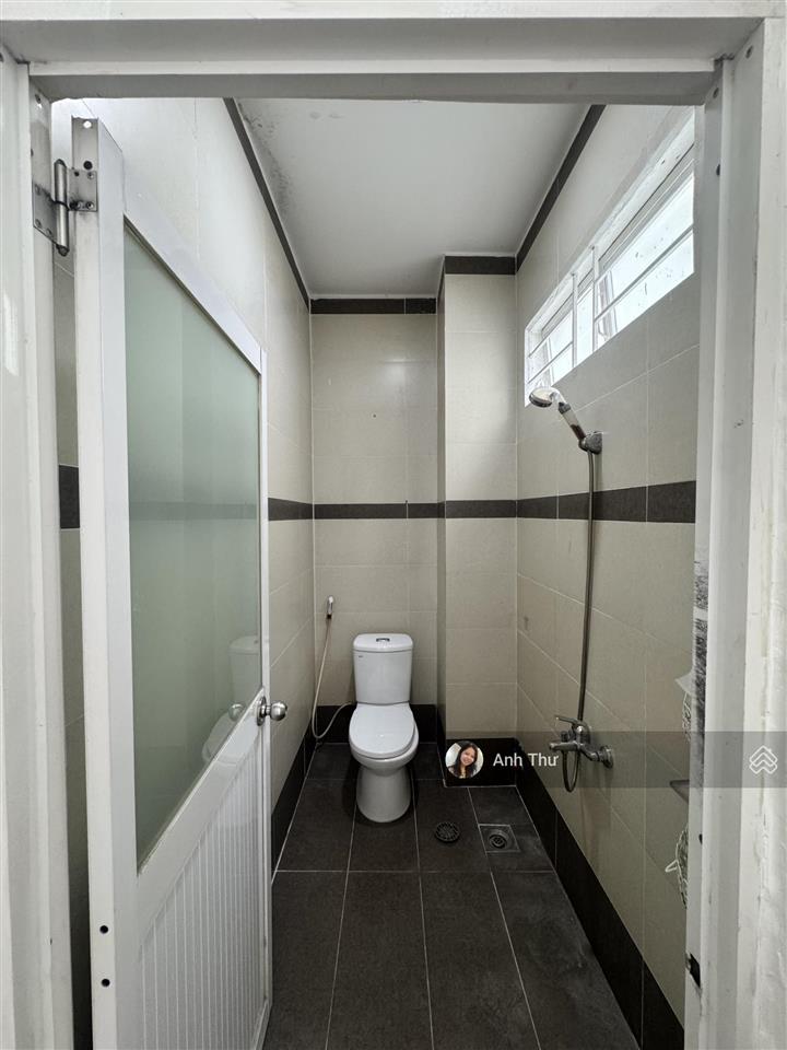 Giảm 25 tỷ về 23,9 tỷ tl bán nhanh! mặt tiền sầm uất nguyễn đình chính (4,8x22m) cpxd hầm, 6 tầng