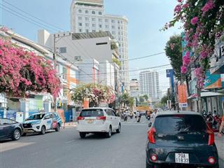 Bán nhà 2 tầng lý thánh tôn  30 tỷ