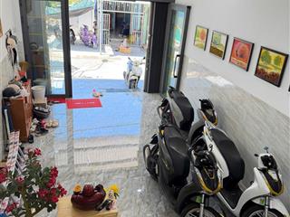 Bán nhà 4 tầng đường đô đốc tuyết  hòn rớ 1