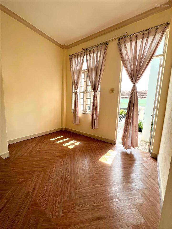 Bán nhà 4 tâng hàn thuyên ngay khu lõi trung tâm nha trang