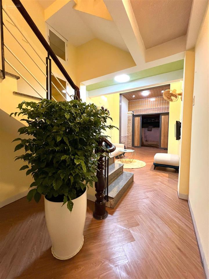 Bán nhà 4 tâng hàn thuyên ngay khu lõi trung tâm nha trang