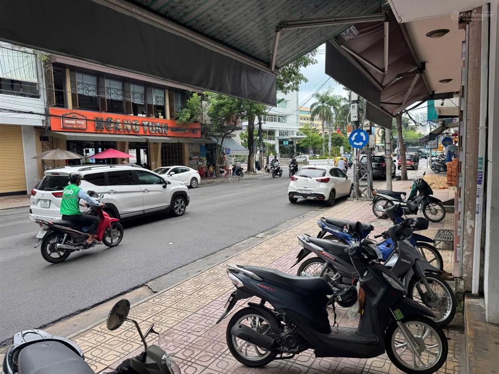 Bán nhà 2 mặt tiền lý thánh tôn  lộc thọ