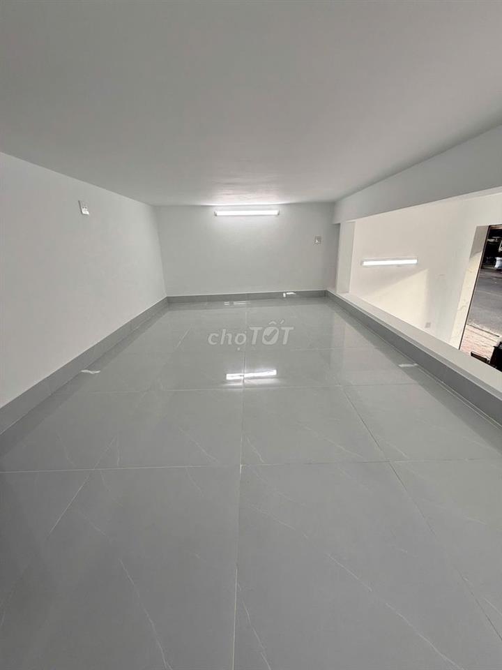 Cho thuê mặt bằng 25 Quang Trung, trung tâm Nha Trang. 52m² Ngang 6,4m