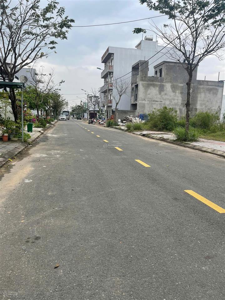 Chính chủ cần bán gấp 100m2 đất khu đô thị hòa xuân, giá chỉ 4 tỷ x đà nẵng giá tốt thị trường
