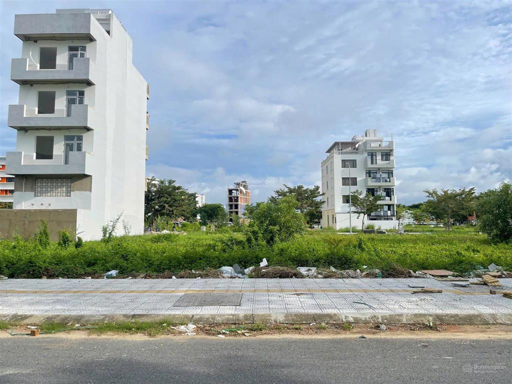 Chính chủ bán lô 100 m2, ngang 6 m, đường rộng 7m5 khu đô thị fpt đà nẵng chỉ nhỉnh 4 tỷ, giá rẻ