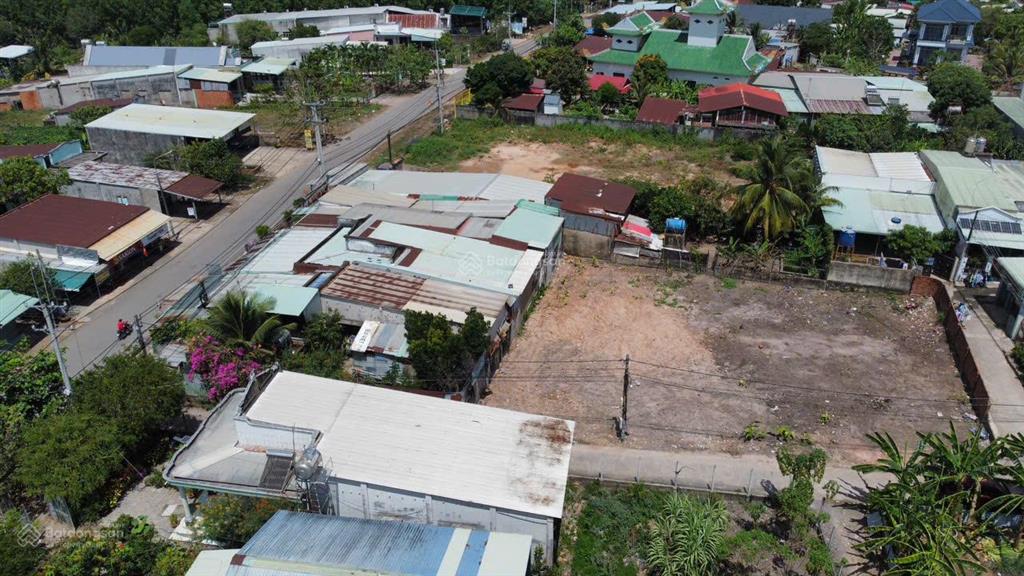 Chính chủ gửi bán 6 lô đất ngay đường hương lộ 12 vào 20m khu dân cư đông đúc giá rẻ