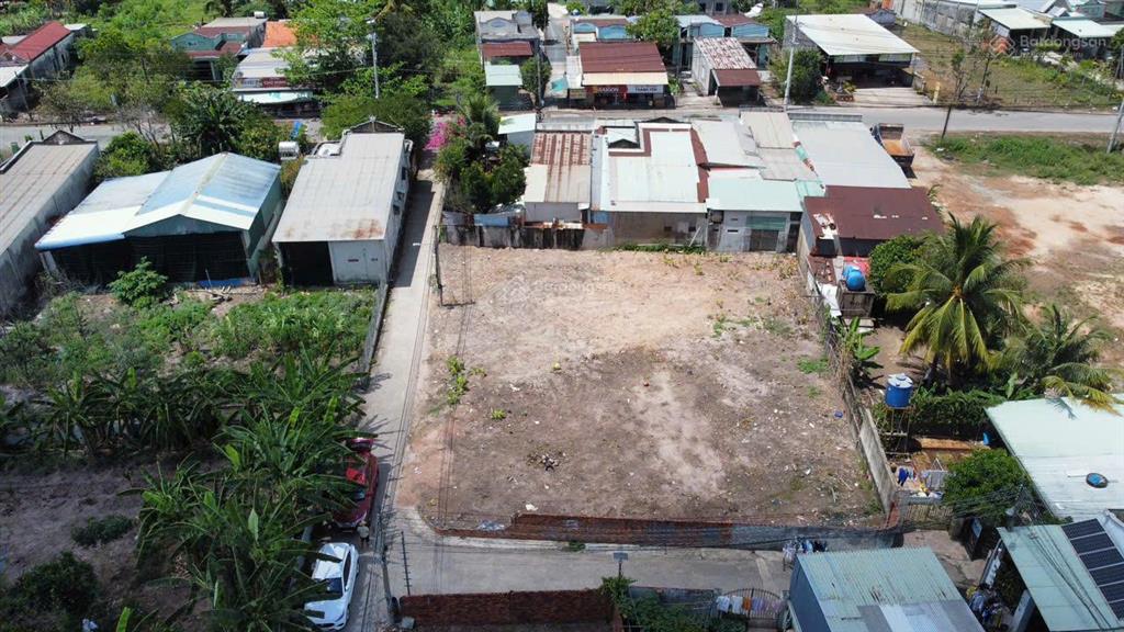 Chính chủ gửi bán 6 lô đất ngay đường hương lộ 12 vào 20m khu dân cư đông đúc giá rẻ