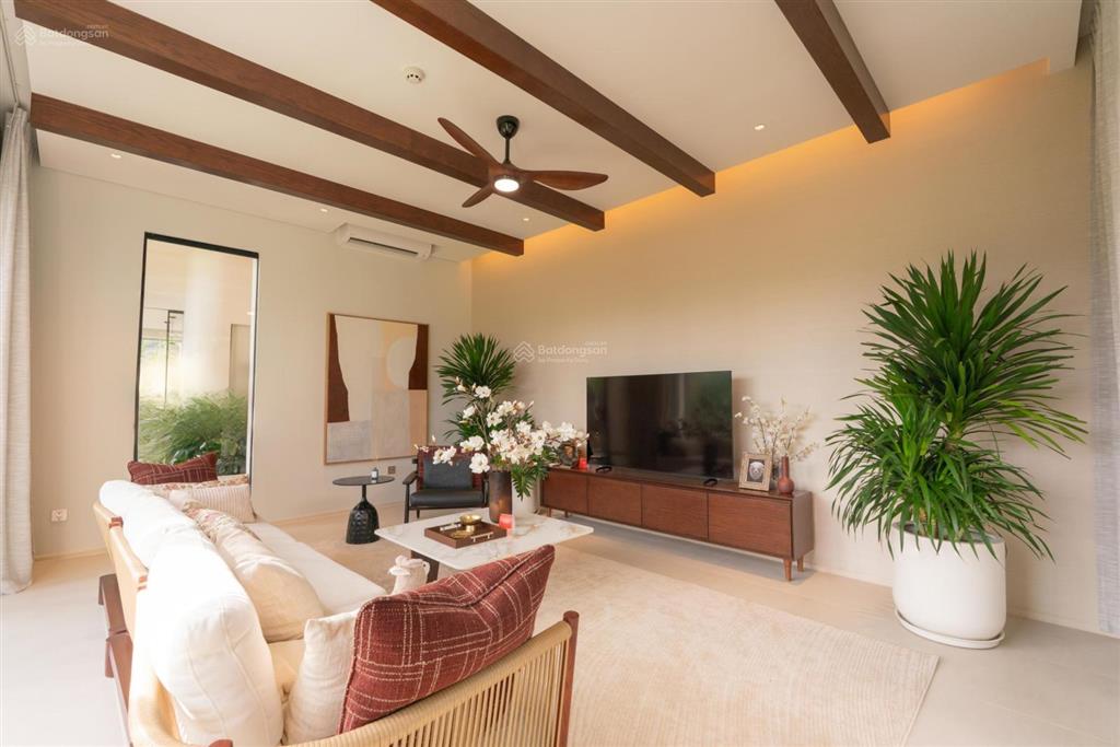 Duy nhất bán căn villa la tiên 161,0m2. giá bán 12,5 tỷ (77,6tr/ 1m2). sổ hồng. rẻ nhất thị trường.