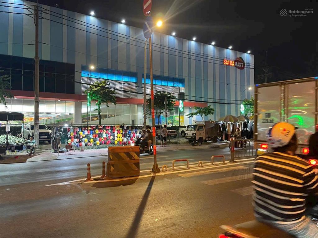 Bán lô đất full thổ cư, xây dựng tự do gần khu vinhomes saigon park