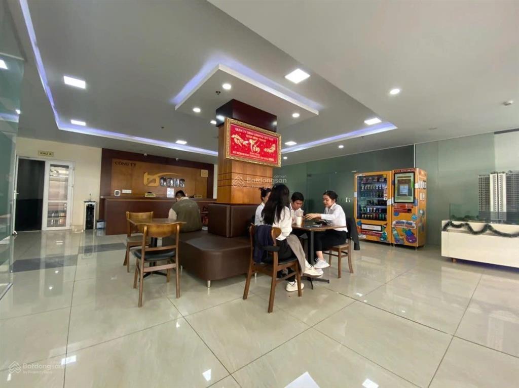 51 tỷ 750 triệu  đang có dòng tiền cho thuê gần 200tr bán tòa nhà bcons tower
