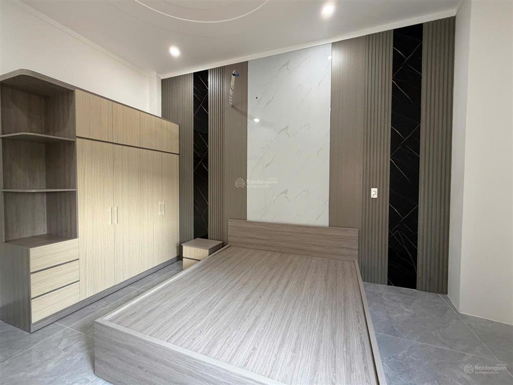 5tr/tháng nhà cần cho thuê siêu phẩm nhà phố. diện tích 5,6 * 18, nở hậu 5.9m² = 80m