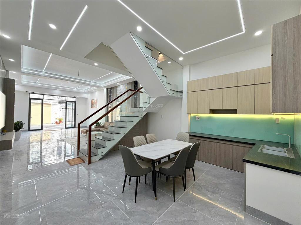 5tr/tháng nhà cần cho thuê siêu phẩm nhà phố. diện tích 5,6 * 18, nở hậu 5.9m² = 80m