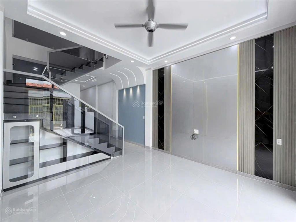 Cho thuê nhà  dọn nhà trống, hoặc bổ sung nội thất theo yêu cầu của khách hàng. giá 5tr/tháng