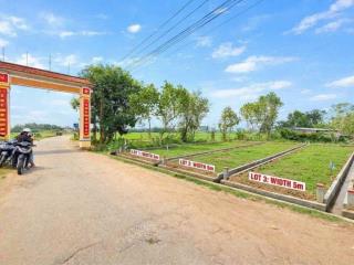 Lô góc mặt tiền đường 7m5 sổ sẵn chỉ 990tr