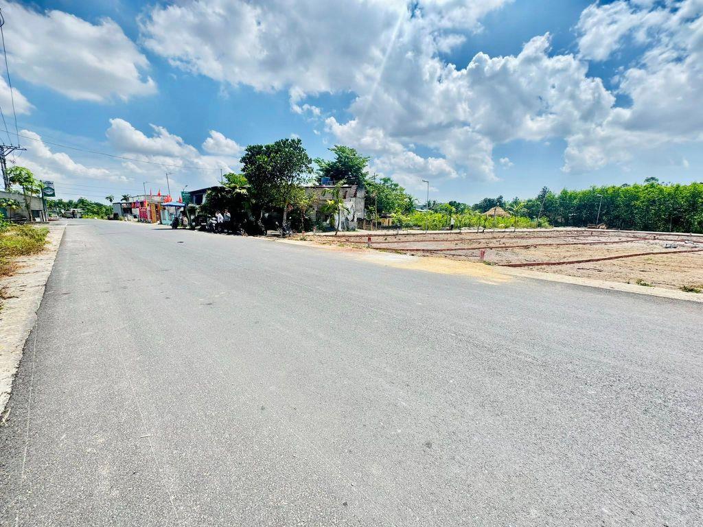 Lô góc 3 mặt tiền siêu đẹp Xuân Phú, Quế Sơn chỉ hơn 1 tỷ