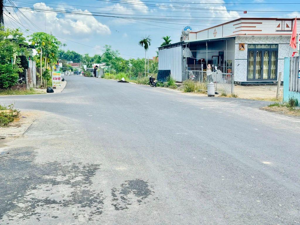 Lô góc 3 mặt tiền siêu đẹp Xuân Phú, Quế Sơn chỉ hơn 1 tỷ