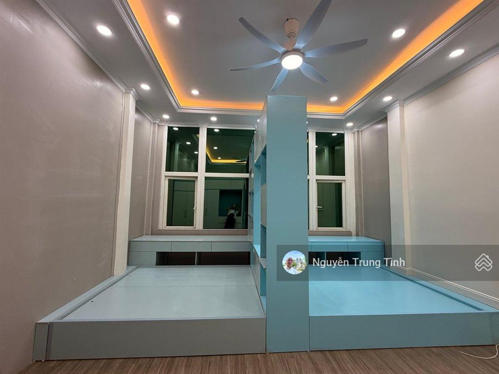 Bán nhà tô hiệu hà đông 50m2 5 tầng gần phố nhà mới ở ngay giá chỉ 10 tỷ
