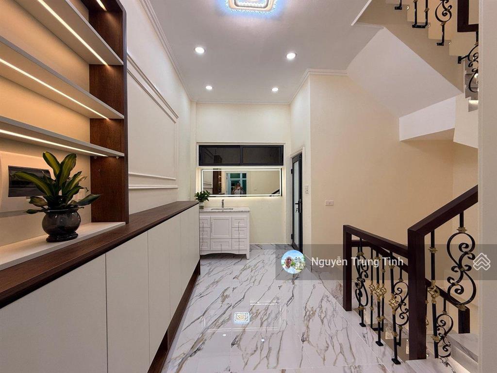 Bán nhà tô hiệu hà đông 50m2 5 tầng gần phố nhà mới ở ngay giá chỉ 10 tỷ