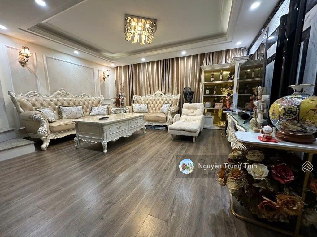 Cho thuê nhà chiến thắng văn quán hà đông 40m2 5 tầng phân lô ô tô tránh vỉa hè rộng giá 14tr/tháng