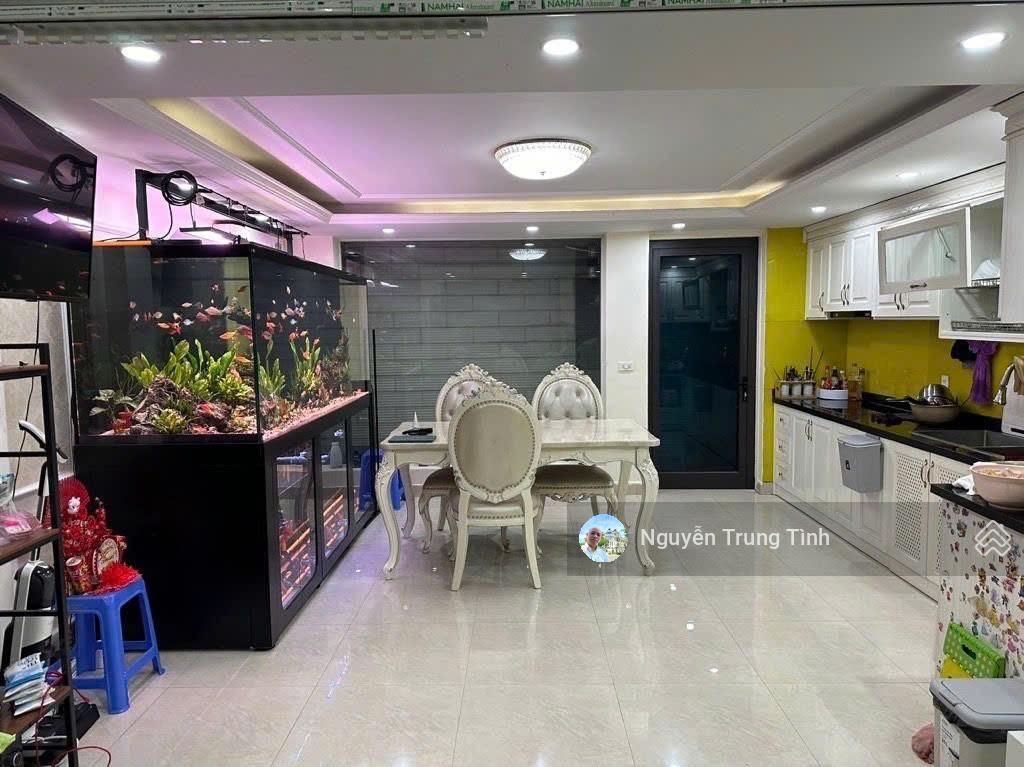 Cho thuê nhà chiến thắng văn quán hà đông 40m2 5 tầng phân lô ô tô tránh vỉa hè rộng giá 14tr/tháng