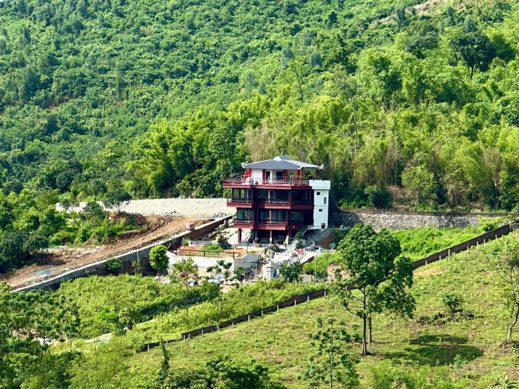 Chính chủ bán lô đất 3 mặt tiền view núi cực đẹp tại đồng vỡ phú mãn quốc oai hà nội tiềm năng x2x3
