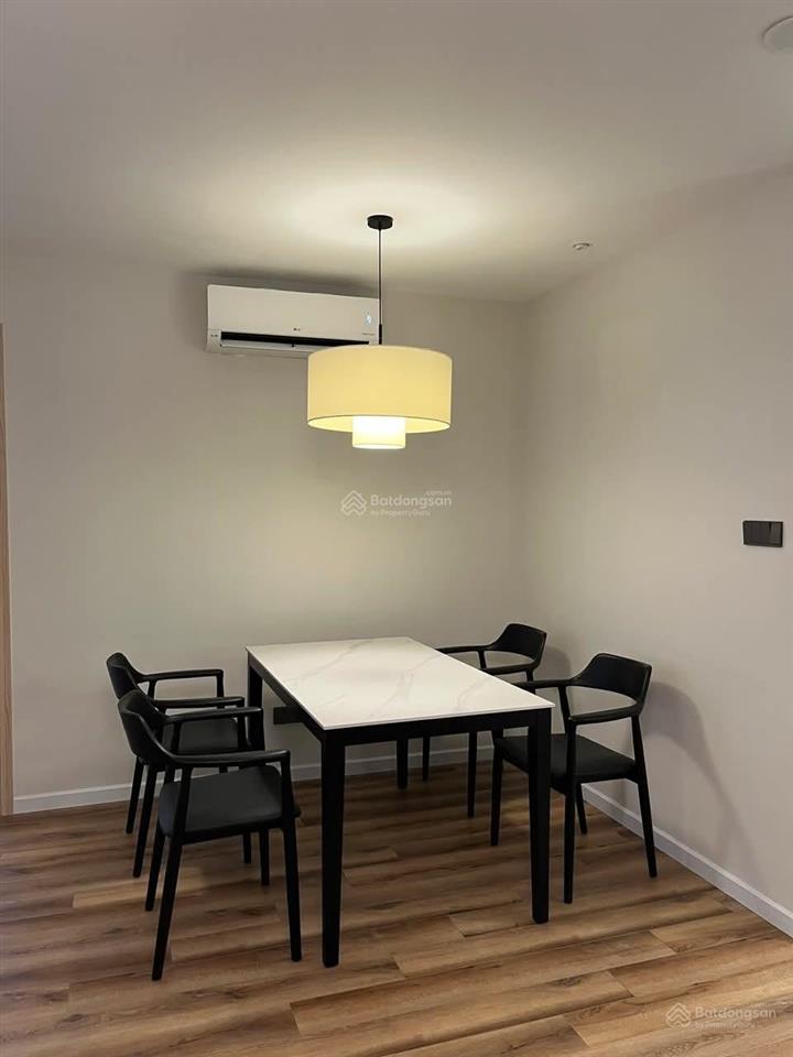 Bán gấp chung cư 8x đầm sen quận tân phú 64m2 sổ hồng sẵn, 2 phòng ngủ cần bán gấp trước tết