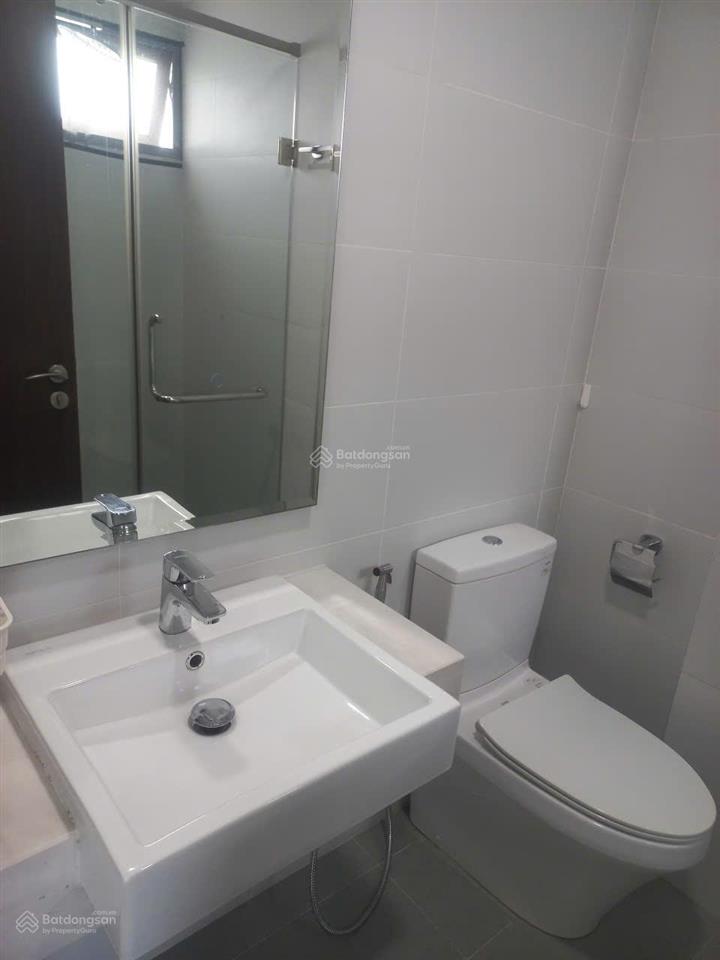 Cần bán chung cư hoa sen quận 11, 2 phòng ngủ sổ hồng sẵn