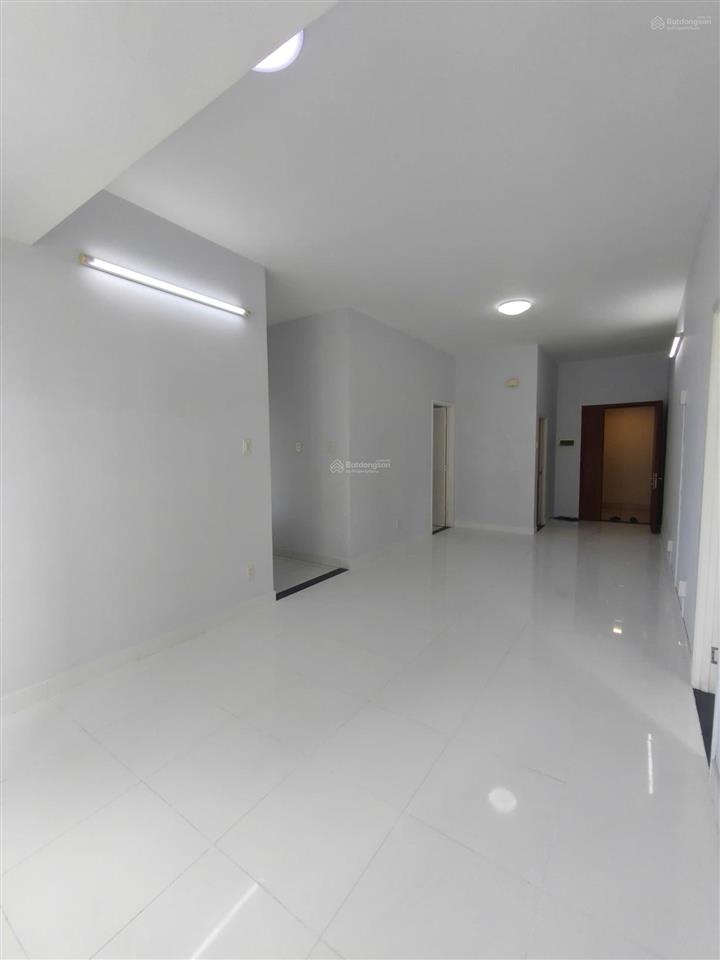 Chung cư quang thái quận tân phú, 90m2, 3 phòng ngủ có sổ hồng sẵn cần bán