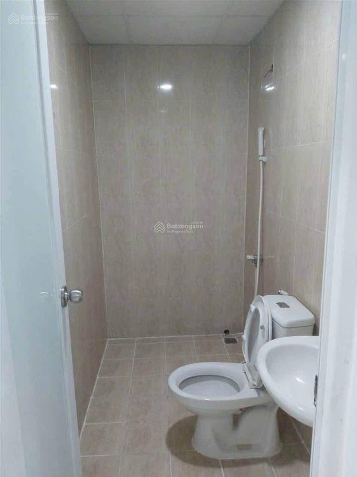 Chung cư âu cơ tower có sổ hồng sẵn cần bán gấp giá chỉ 3,22 tỷ, 2 phòng ngủ