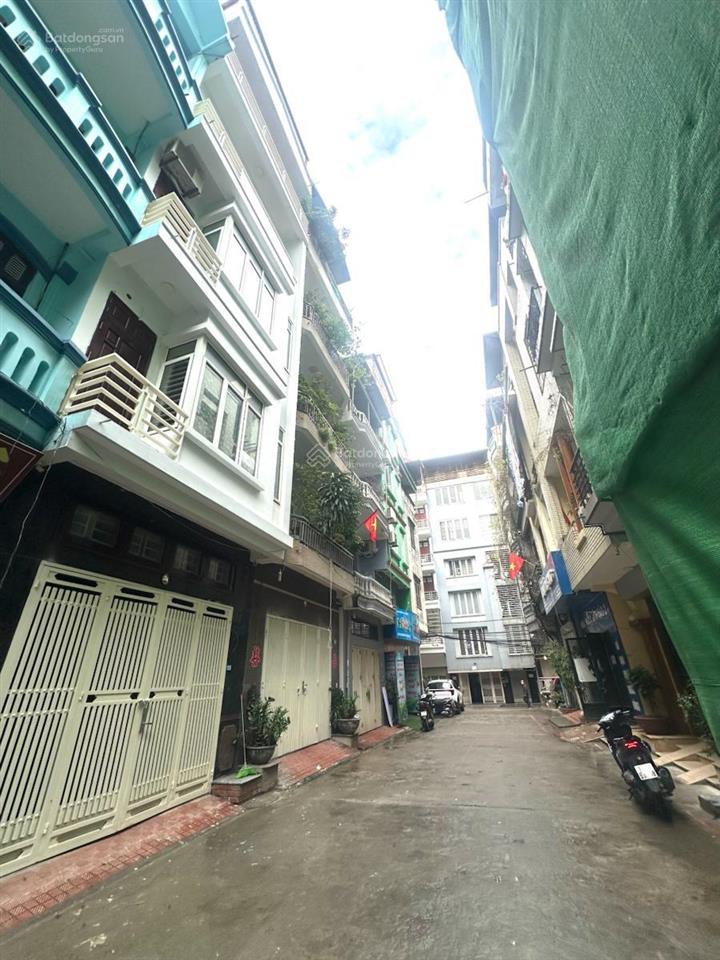 Chùa láng phân lô ô tô tránh sát hồ 28 tỷ