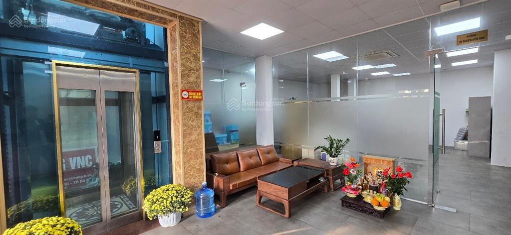 Biệt thự tây nam linh đàm 5 tầng thang máy vỉa hè kinh doanh