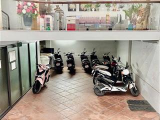 Tòa văn phòng 9 tầng thang máy view hồ điều hòa nguyễn xiển