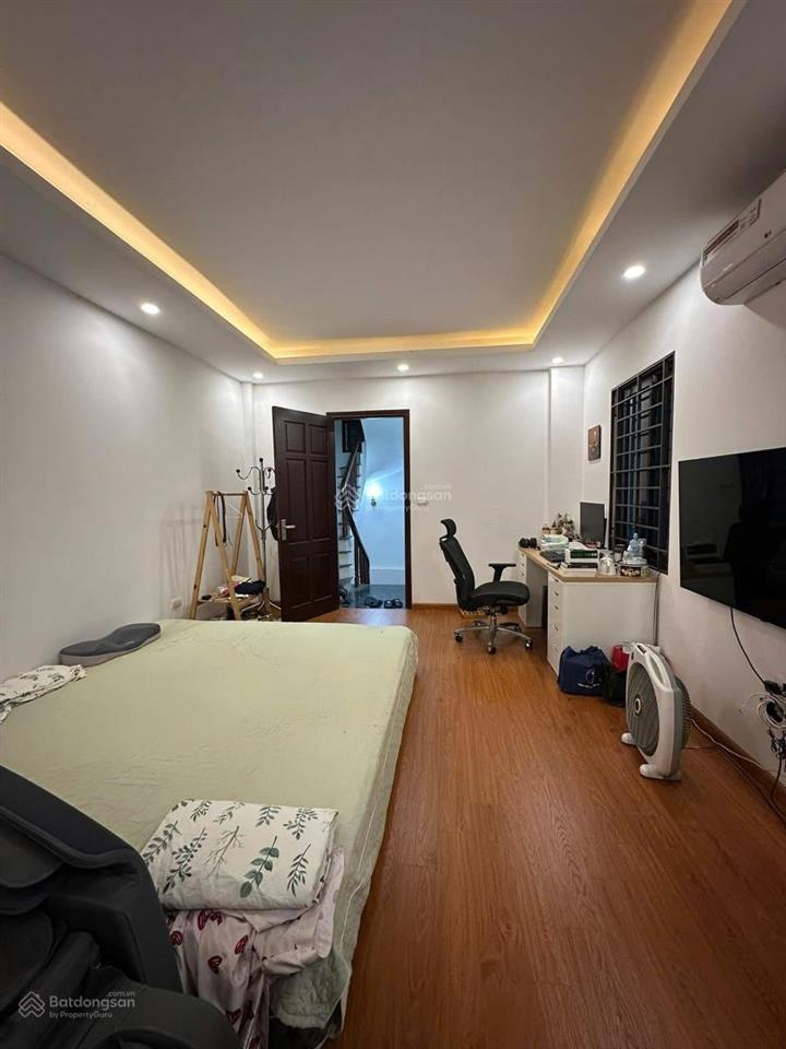 Phân lô quân đội ô tô vào nhà 2 mặt thoáng gần royal city